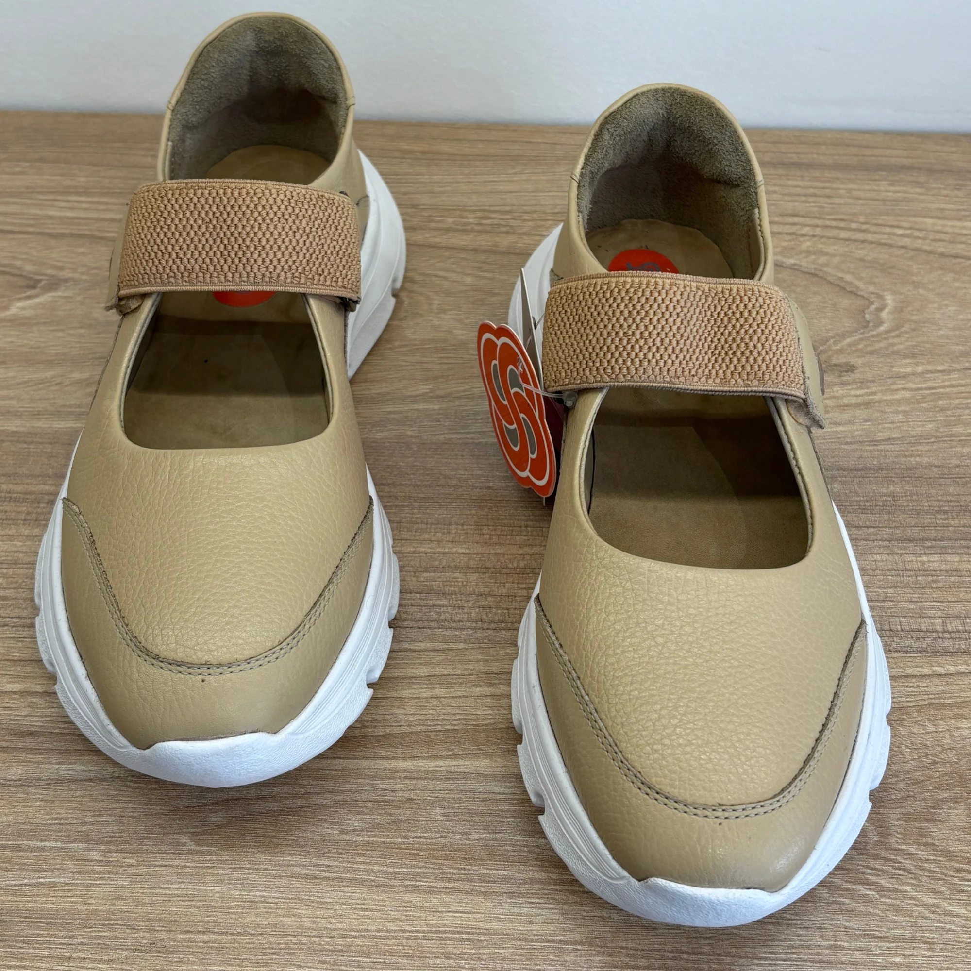 کفش اسپورت زنانه 30 6 1