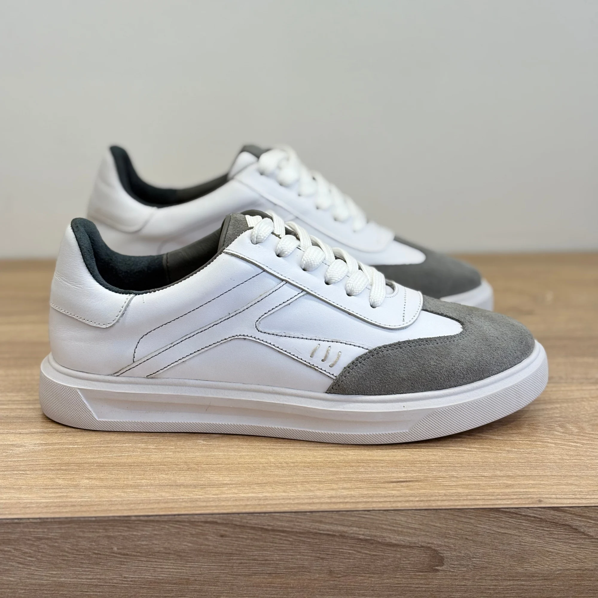 کفش اسپورت زنانه 38 7