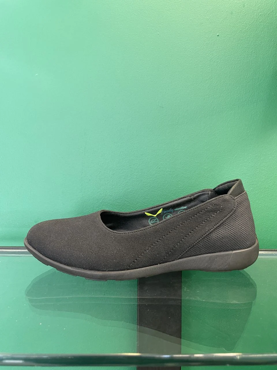 photo 1 2025 11 01 19 11 27