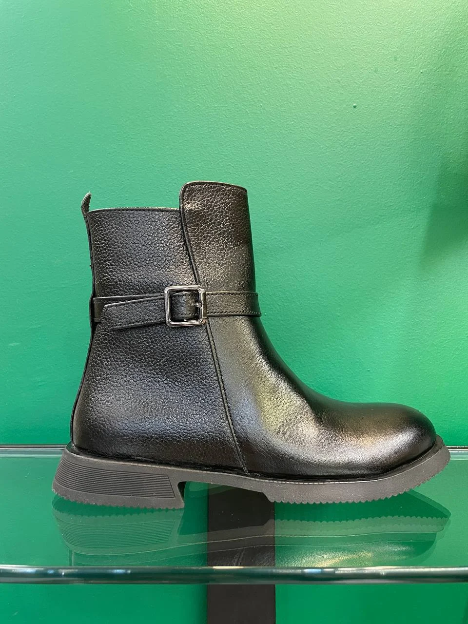 photo 3 2025 11 10 18 26 29