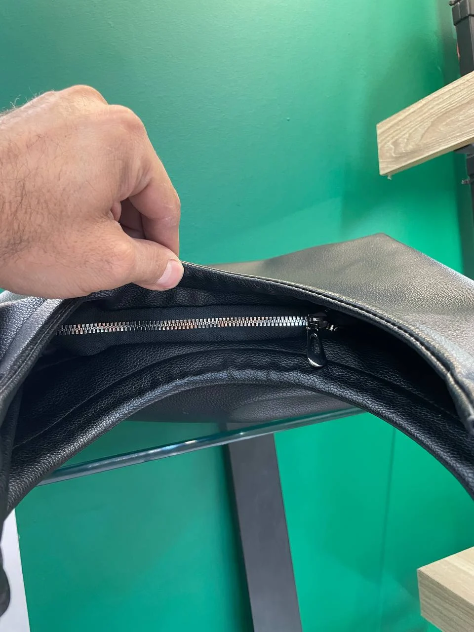 photo 3 2025 12 04 12 32 50